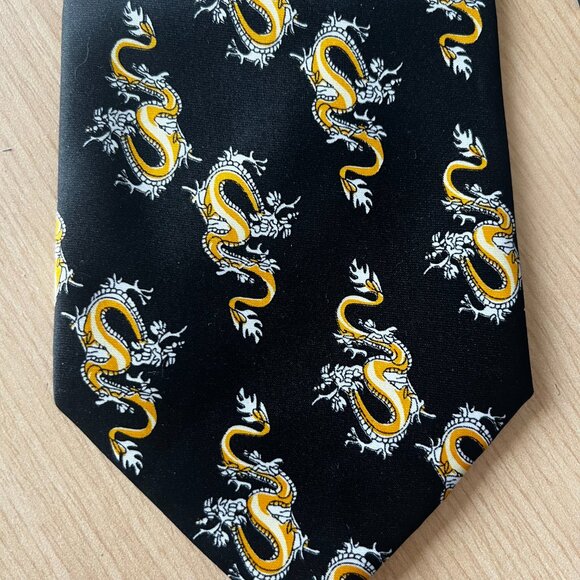 💕2/$30💕Gold City 100% Silk Black With Yellow Dragons Tie - Picture 2 of 6
